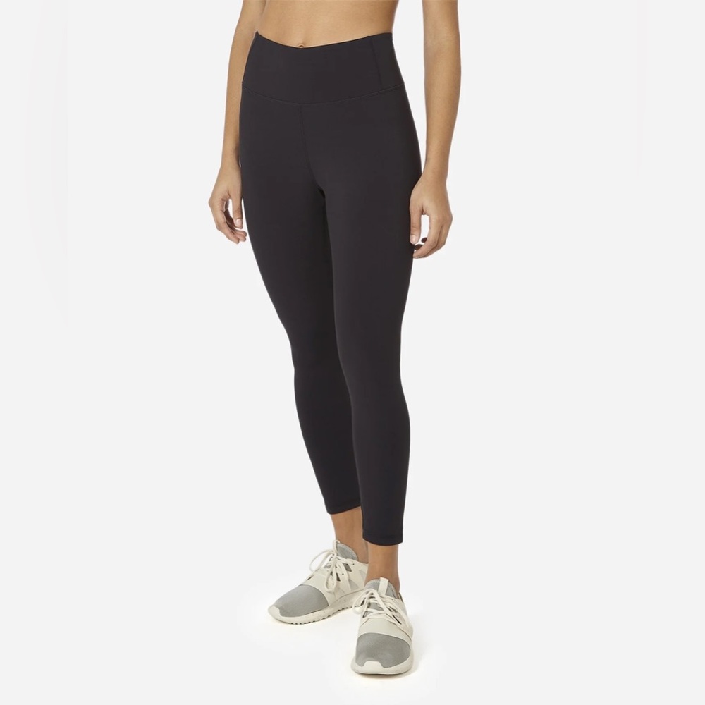 Dasnkin Breeze 3/4 Capri Legging black Salt / Large. new no tags